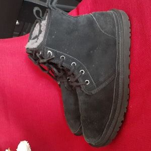 🦋 UGG BLACK NEUMEL BOOTS - Size 9 Women’s 1094269